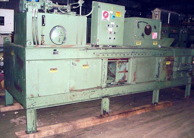 CONTINENTAL Horizontal Fibra Balers, 27x54" bale size.